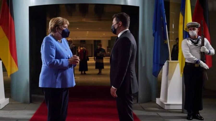 Украина должна остаться транзитером газа после 2024 года - Меркель