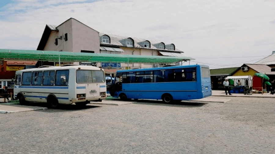 На Закарпатье продлили запрет пассажирских перевозок