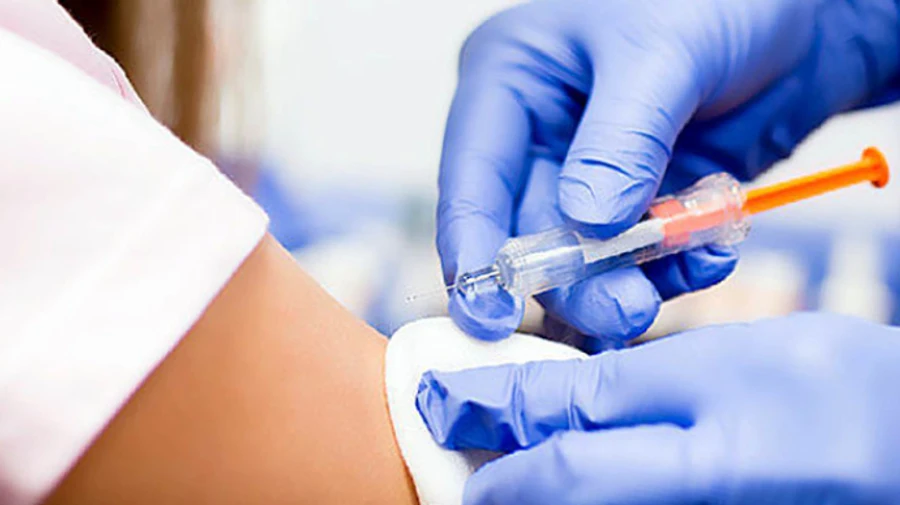 Единственная страна ЕС, не начавшая вакцинацию, обещает ее старт на следующей неделе