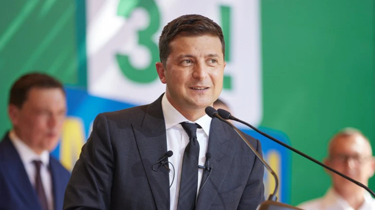 Уровень доверия к Зеленскому немного вырос