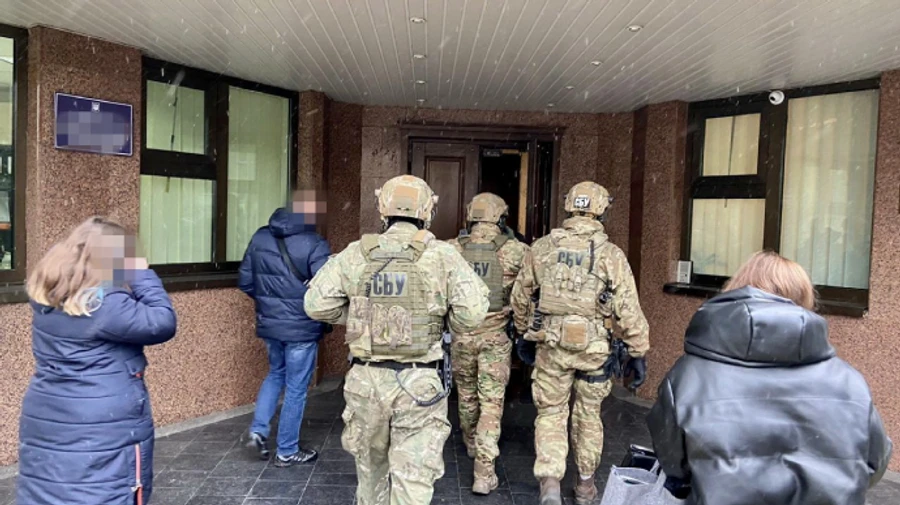 На систематических взятках поймали чиновника фискальной службы Харьковщины