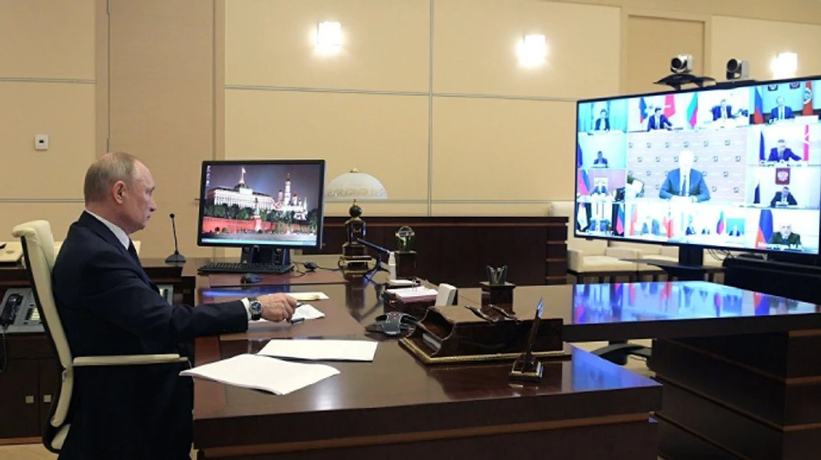 Коронавирус в правительстве РФ: Путин справился о здоровье министра образования