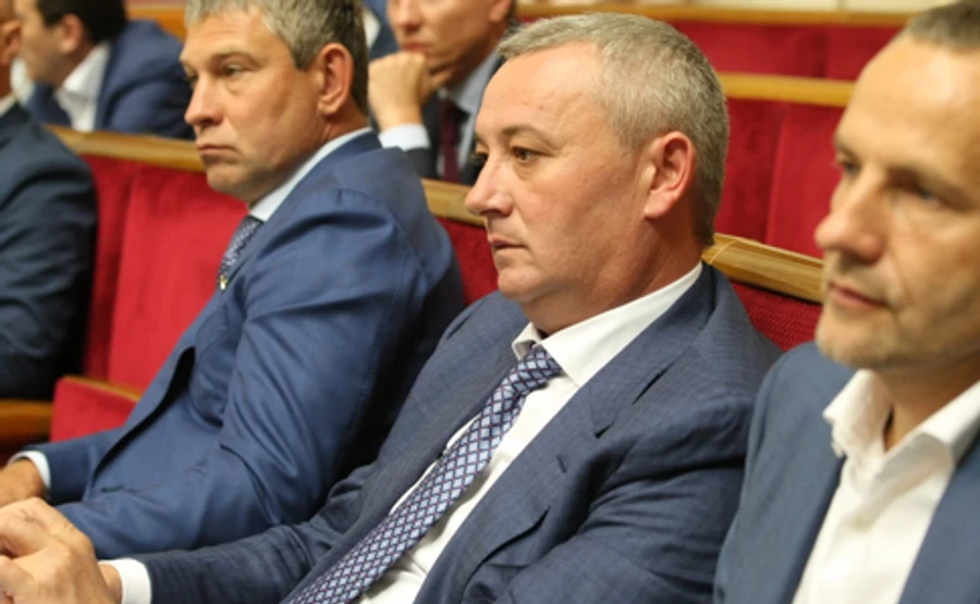 В Раде поймали первого кнопкодаваа, который подпадает под криминал