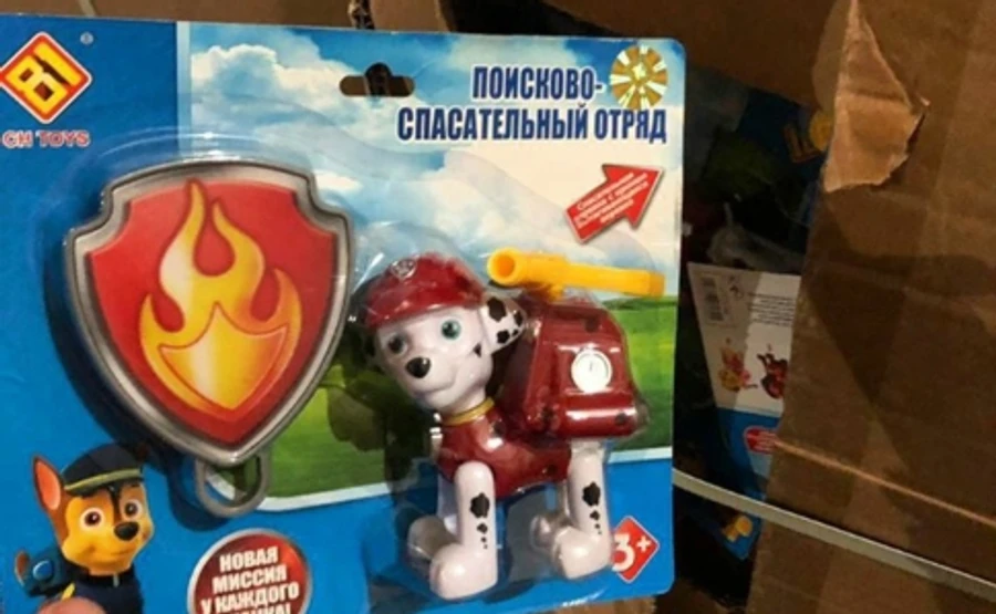 Зеленський хоче роздати дітям 23 тонни іграшок, які застрягли на митниці