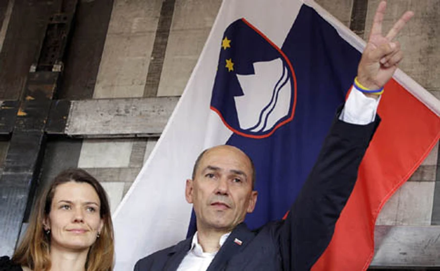 Вибори у Словенії: перемогу здобула партія екс-прем'єра з антимігрантськими гаслами