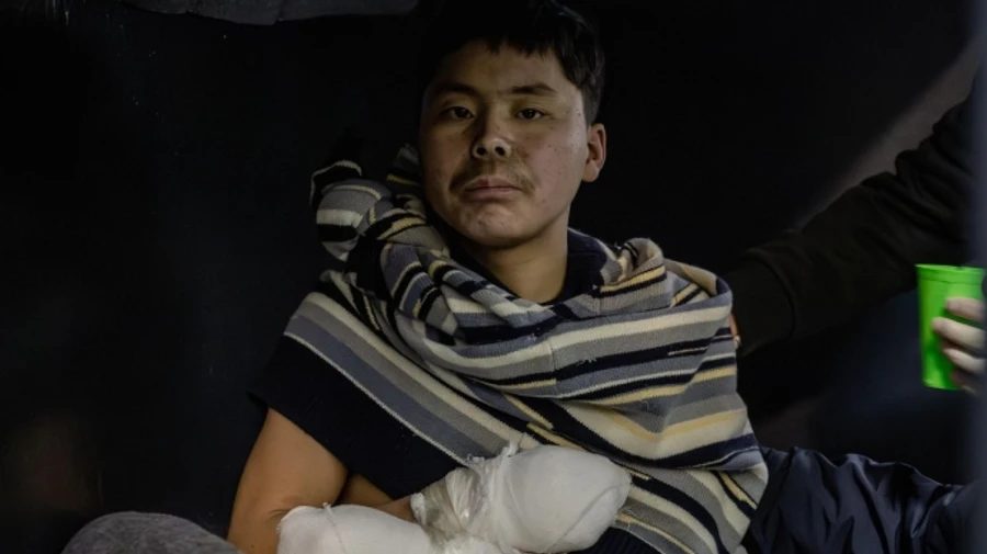 Сaptured North Korean soldier confirms he was issued with fake documents by Russia – video