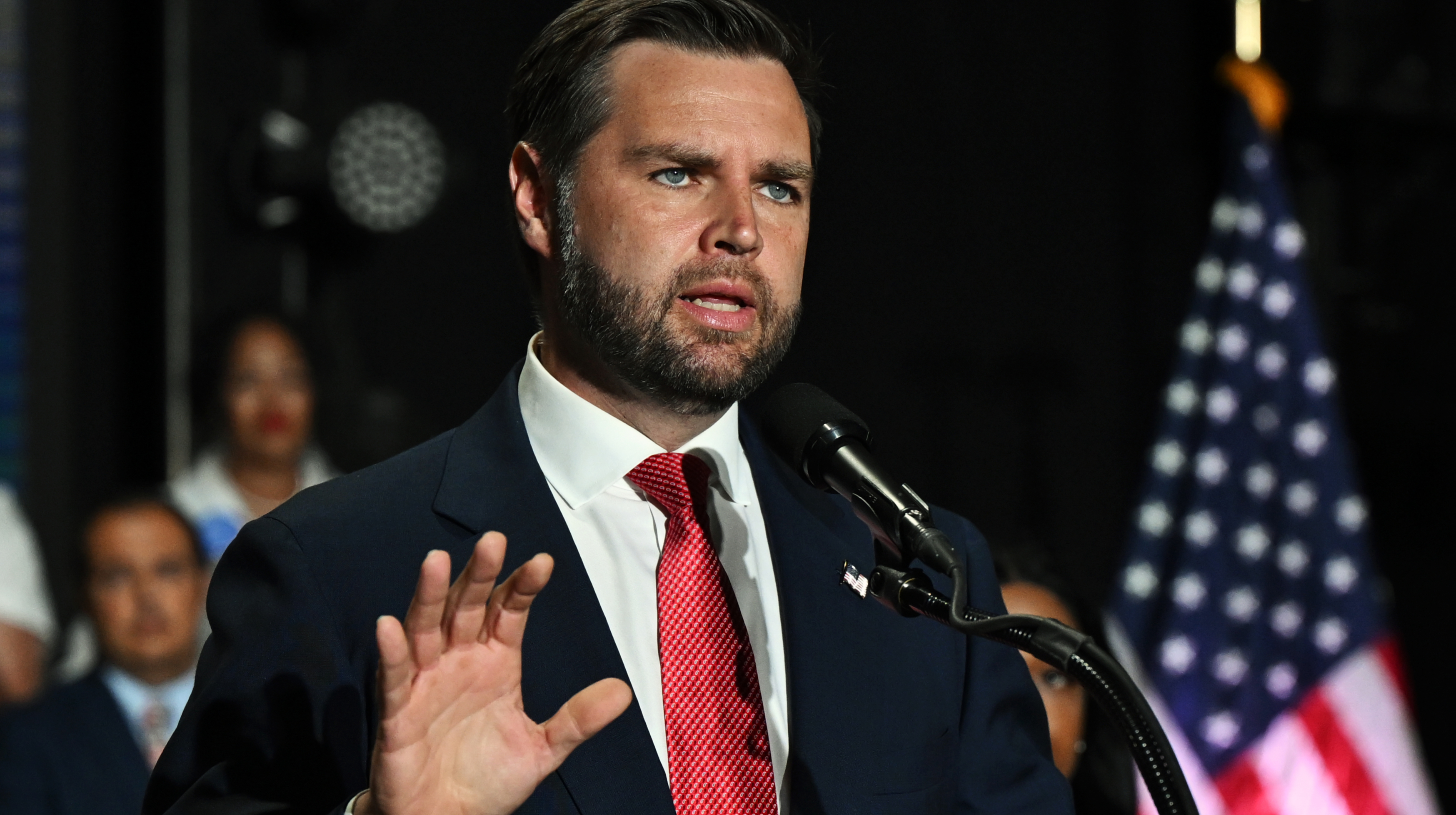 Vicepresidente Vance denuncia i critici del piano di pace di Trump