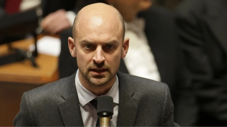 Глава МЗС Франції заявив, що Європі потрібен прямий контакт з Росією