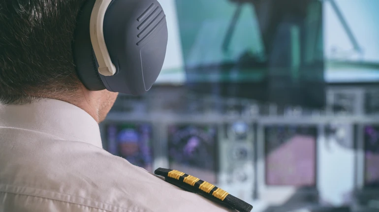 У США пілоти розважалися, нявкаючи і гавкаючи на диспетчерській частоті