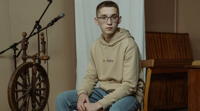 Найстрашнішим місцем під час окупації була наша сільська школа. Історія підлітка з Київщини, який вирішив відновити шкільний театр