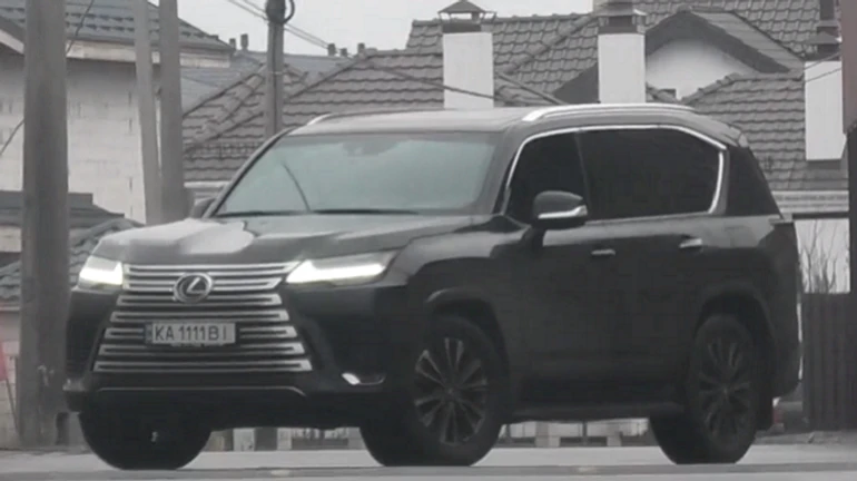 Сім’я опоблоківця Мамояна прикупила 13 розкішних авто у 2022 році – ЗМІ