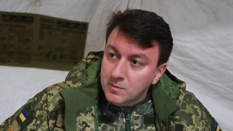 Russians attack Zaporizhzhia, people may be trapped under rubble