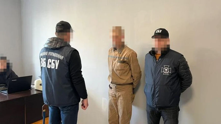 Member of DPR militia who shot at civilians captured in Kherson Oblast