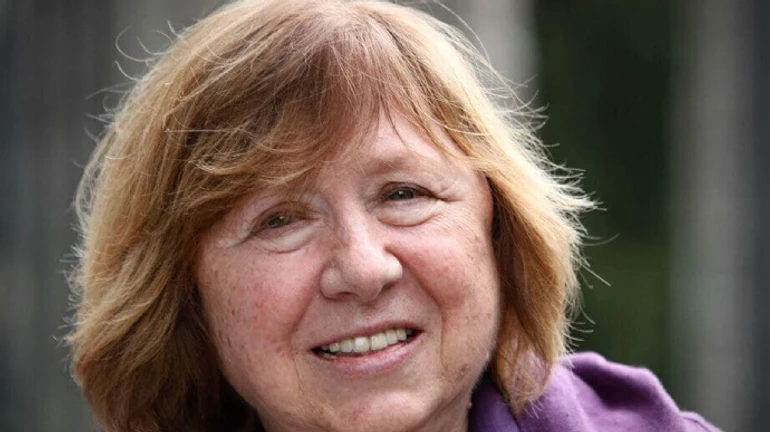 У Білорусі ліквідували ПЕН-центр, яким керує нобелівська лауреатка