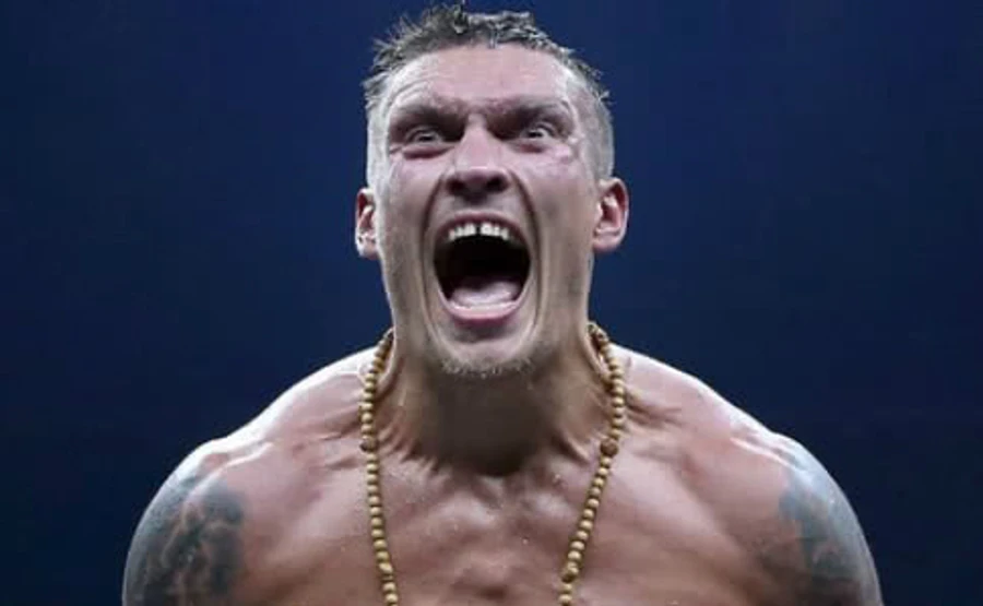 Запланований бій Усика перенесли через коронавірус