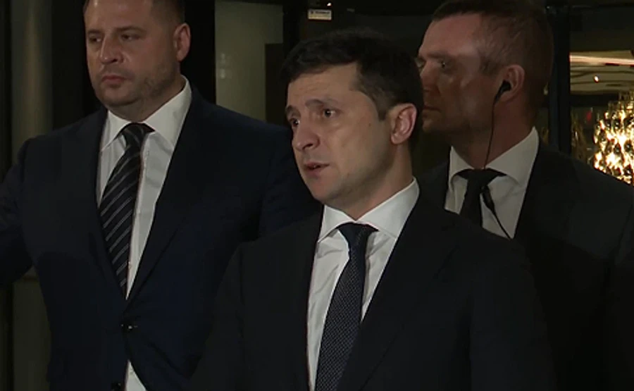 Зеленський про обмін: Спершу можуть повернутись 72 людини 