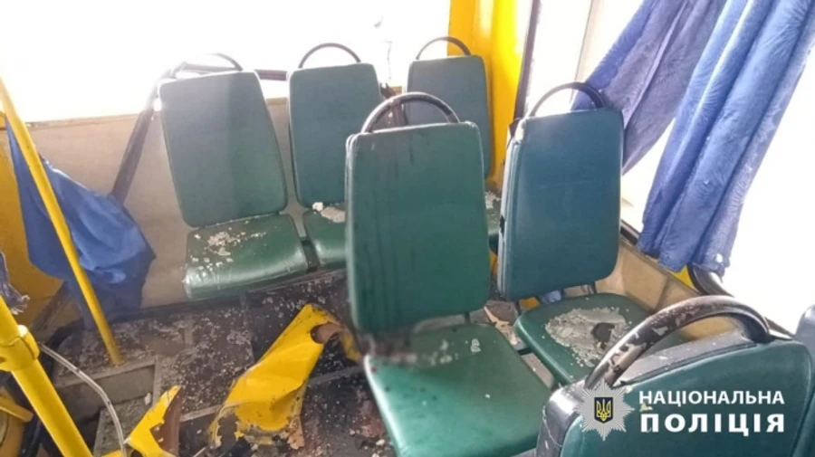 Civilian killed and ten injured in Russian attack on Kherson city bus