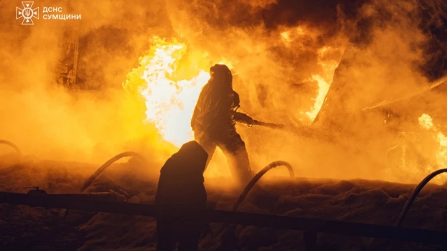 Large-scale fire extinguished in Sumy Oblast after Russian attack – photos, video