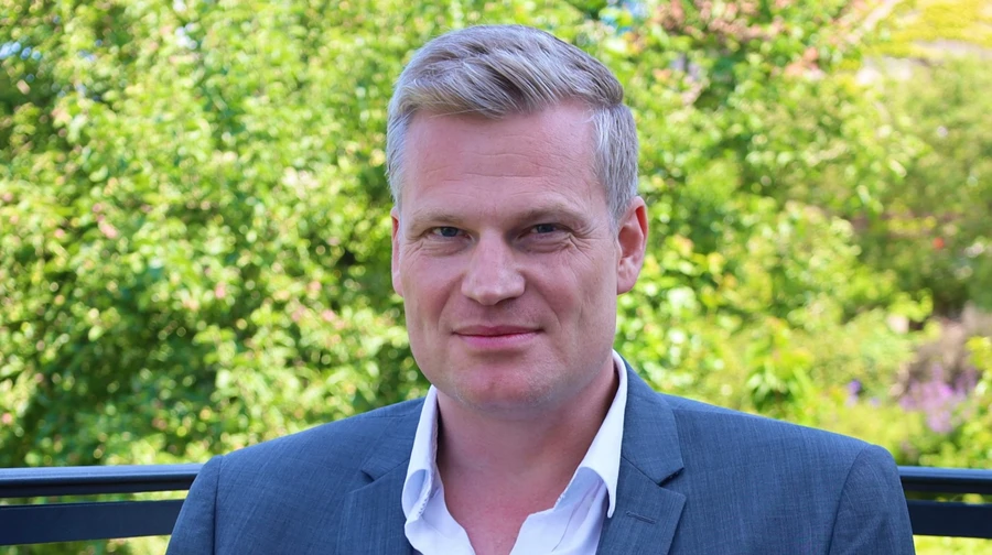 Скандал в Чехии: Кандидата на должность главы МИД обвиняют в расизме и симпатиях к нацизму