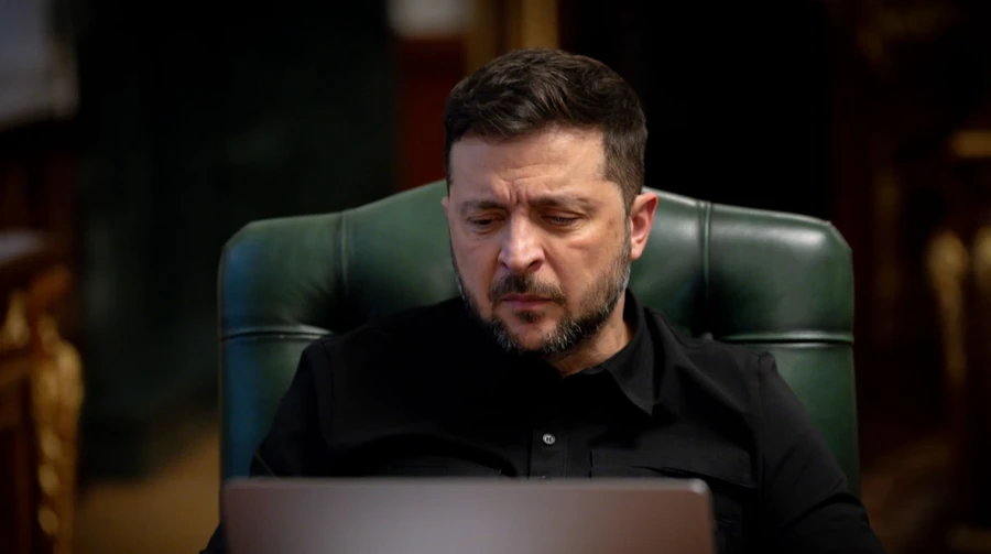 Зеленський відповів на пропозицію Путіна оголосити перемир’я на 9 травня