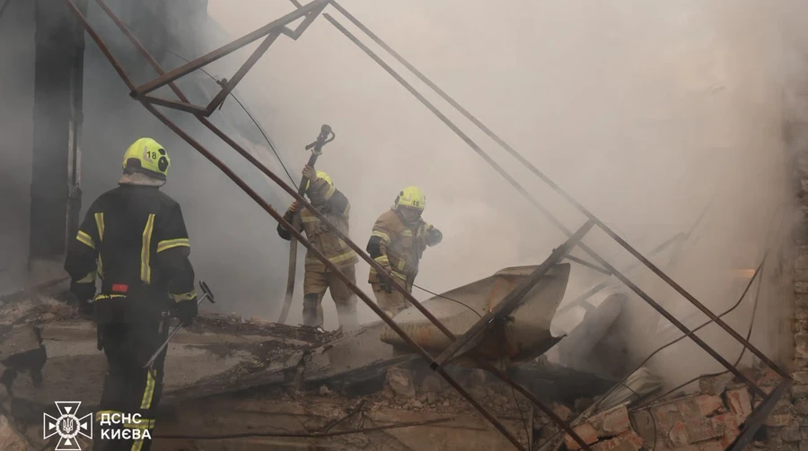 Explosões ouvidas em Kiev antes da emissão do alerta de ataque aéreo: russos lançam mísseis balísticos, 10 feridos – foto