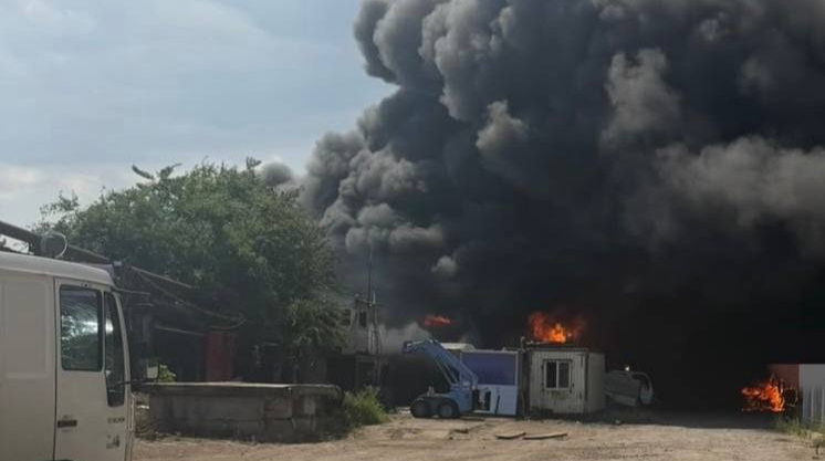 Окупанти вдарили по цивільному підприємству в Одесі: 3 загиблих, 6 постраждалих