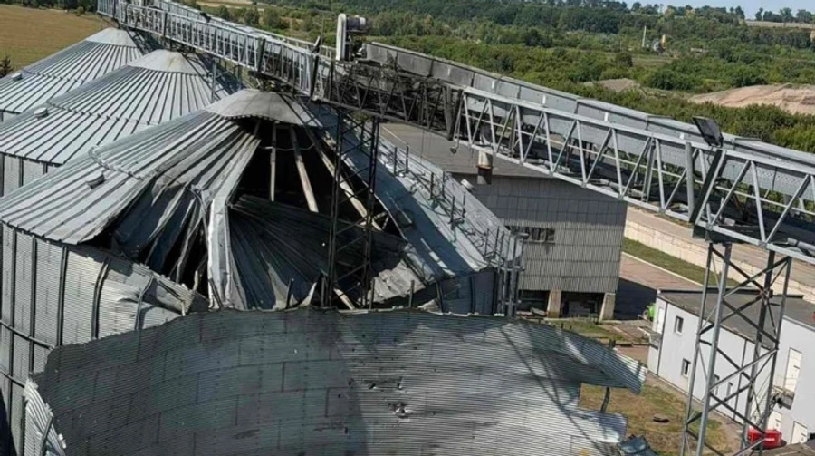Russian attack causes major damage to grain elevator in Sumy Oblast: employee injured – photo