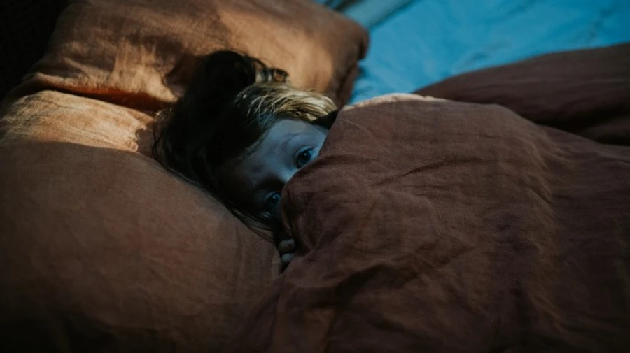 Била ребенка железной палкой: воспитательницу детдома подозревают в издевательствах