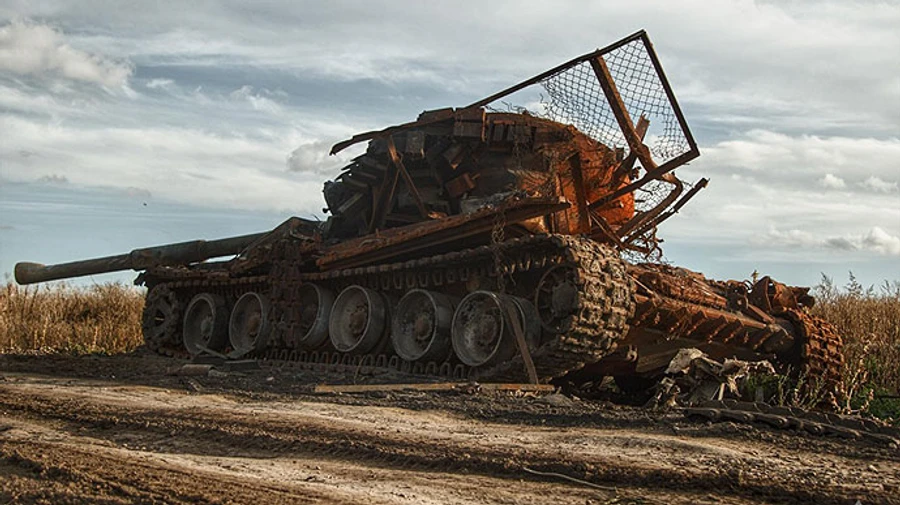 Group of Russians surrender on Tavriia front