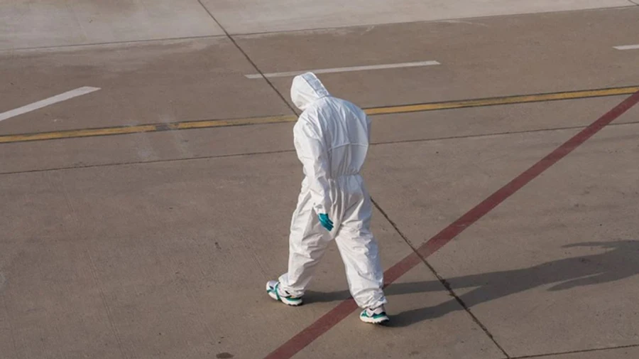 Греческие медики вышли на протест против обязательной вакцинации от Covid