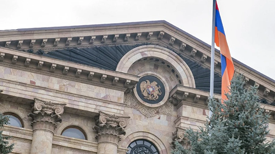 Криза у Вірменії: у Пашиняна заговорили про імпічмент президенту