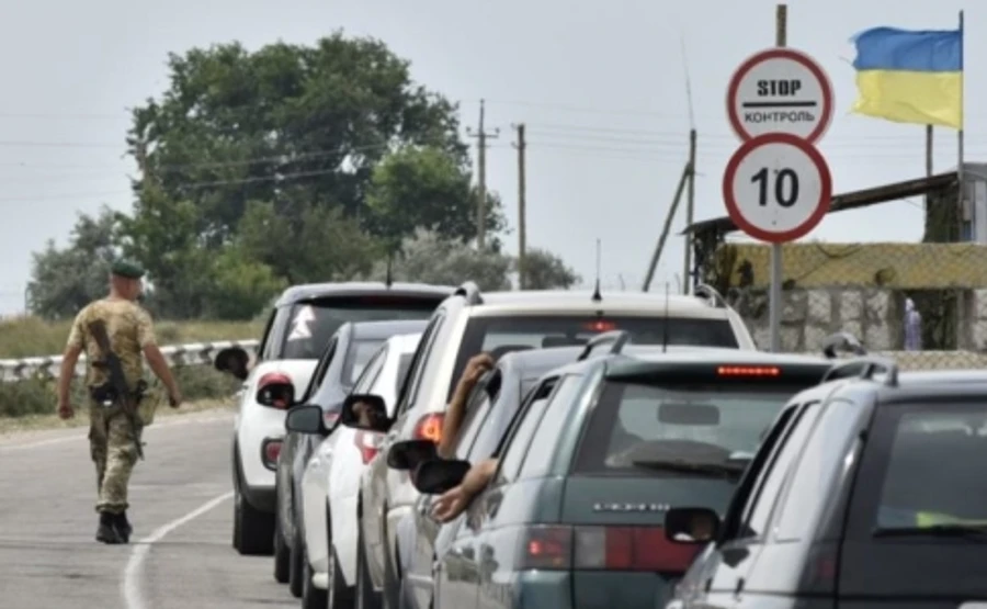 Біометричний контроль для росіян: в ДПС розповіли, як пускатимуть кримчан