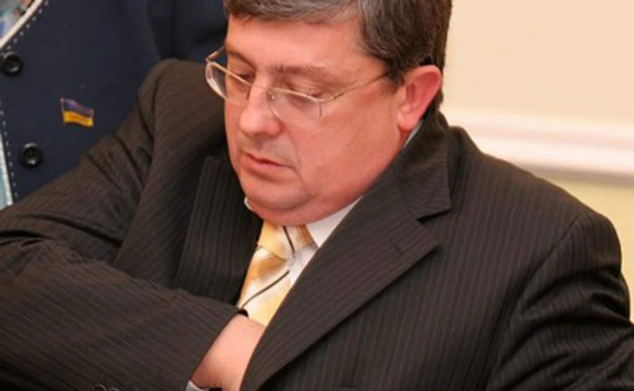 Суд підтвердив арешт для фігуранта справи групи Курченка Сухомлина