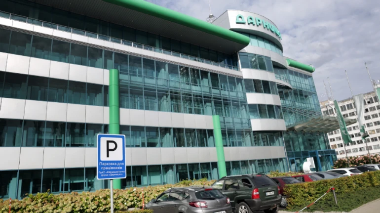 Довоевались. Из-за конфликта с аптеками Дарница приостановила производство лекарств