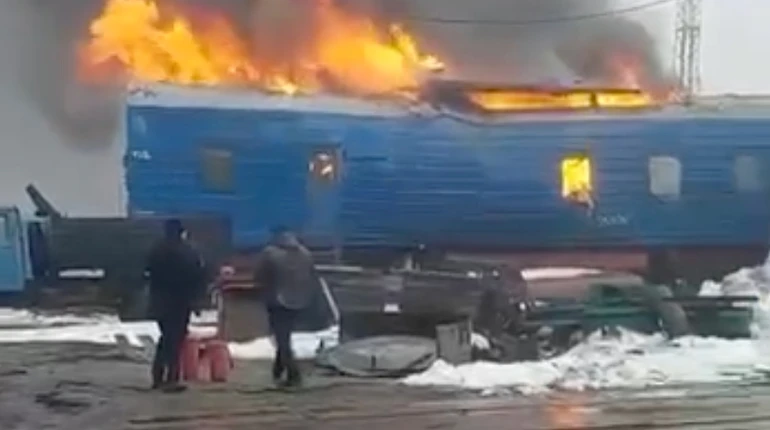 Через атаку РФ, яка триває більше доби, все ще не курсують потяги із Запоріжжя у Дніпро