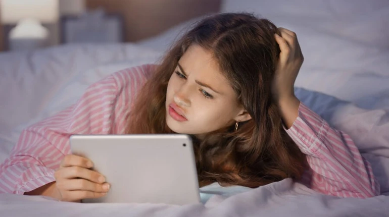 Ентузіазм американських зумерів до ШІ падає, проте зростає роздратування – дослідження