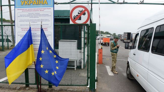 Cловаччина закривала кордон з Україною через російські "Шахеди" над Ужгородом