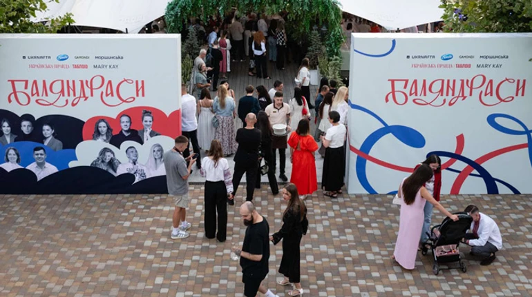 Баляндраси від ТаблоID: Монро, Сумська, Єфросиніна та інші повеселилися на стендапах про факапи