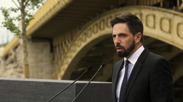 Authorities in Hungary suddenly announce that they do not oppose the transit of weapons to Ukraine