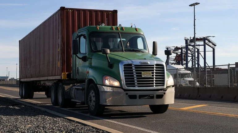 Успіх на 75%: як Україна та Польща вирішують транзитний конфлікт, що заважає експорту до ЄС