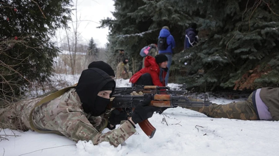 Засідки, автомати, ведення бою в місті: Нацкорпус навчав киян цивільної оборони
