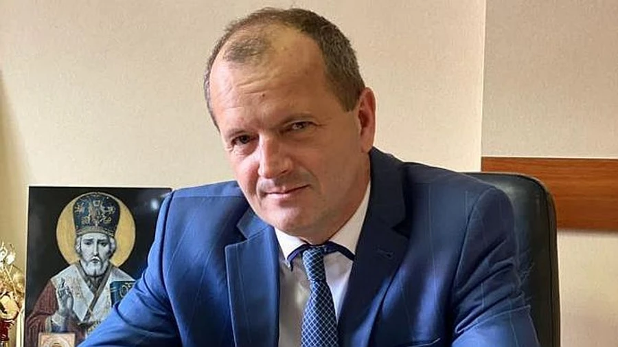 Сел в такси: в Киеве задержали подозреваемых в убийстве главврача санатория Ровенщины