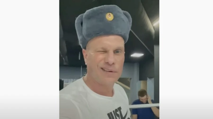 Через шапку Киви із комуністичною символікою відкрили справу