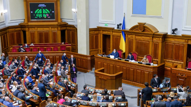 Рейтинг партій: 4 політсили лідирують з відривом