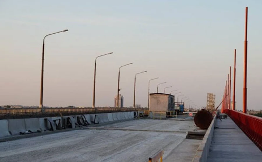 За мост, из-за которого Зеленский поспорил с Филатовым, взялась прокуратура