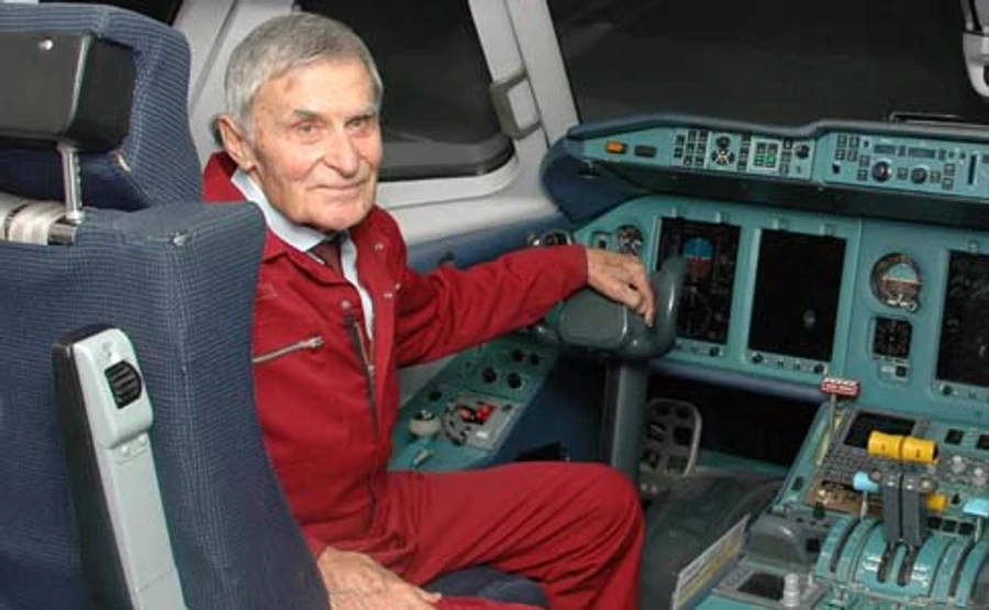 Умер легенда Антонова летчик Юрий Курлин