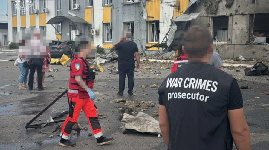 В Днепре в результате российского ракетного удара погибли два человека, восемь получили ранения