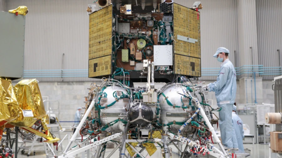 Росія перенесла місію на Місяць