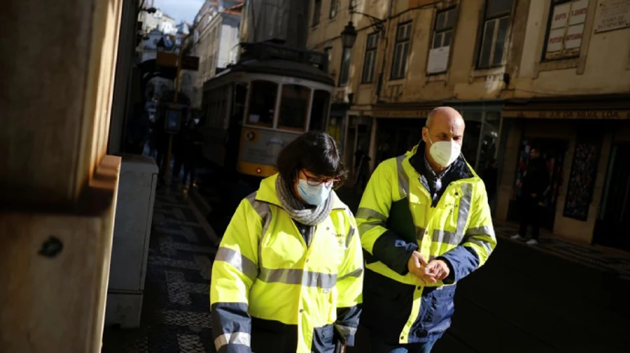 В Португалии усиливают карантин: пассажиры самолетов должны предоставить негативный тест