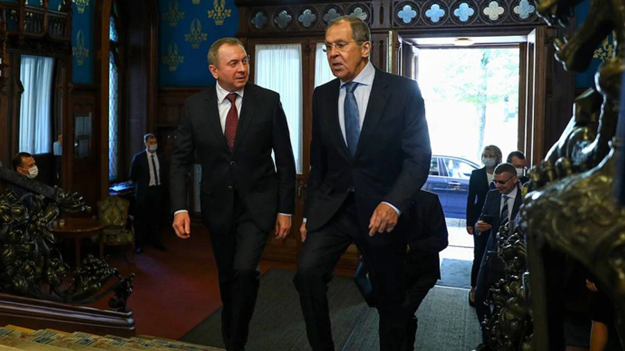 Глава МИД Беларуси: Мы не допустили украинский сценарий революции